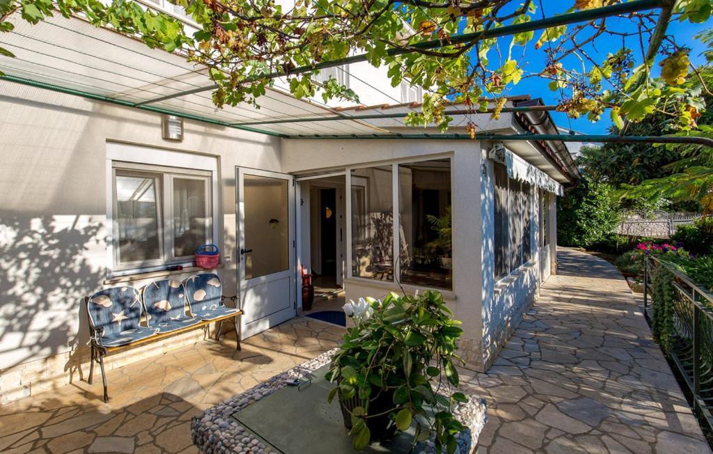 Villa House Noa Malinska Esterno foto
