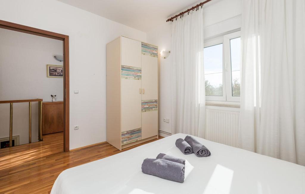 Villa House Noa Malinska Esterno foto